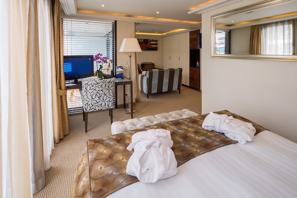 AmaBella Suite 3.jpg